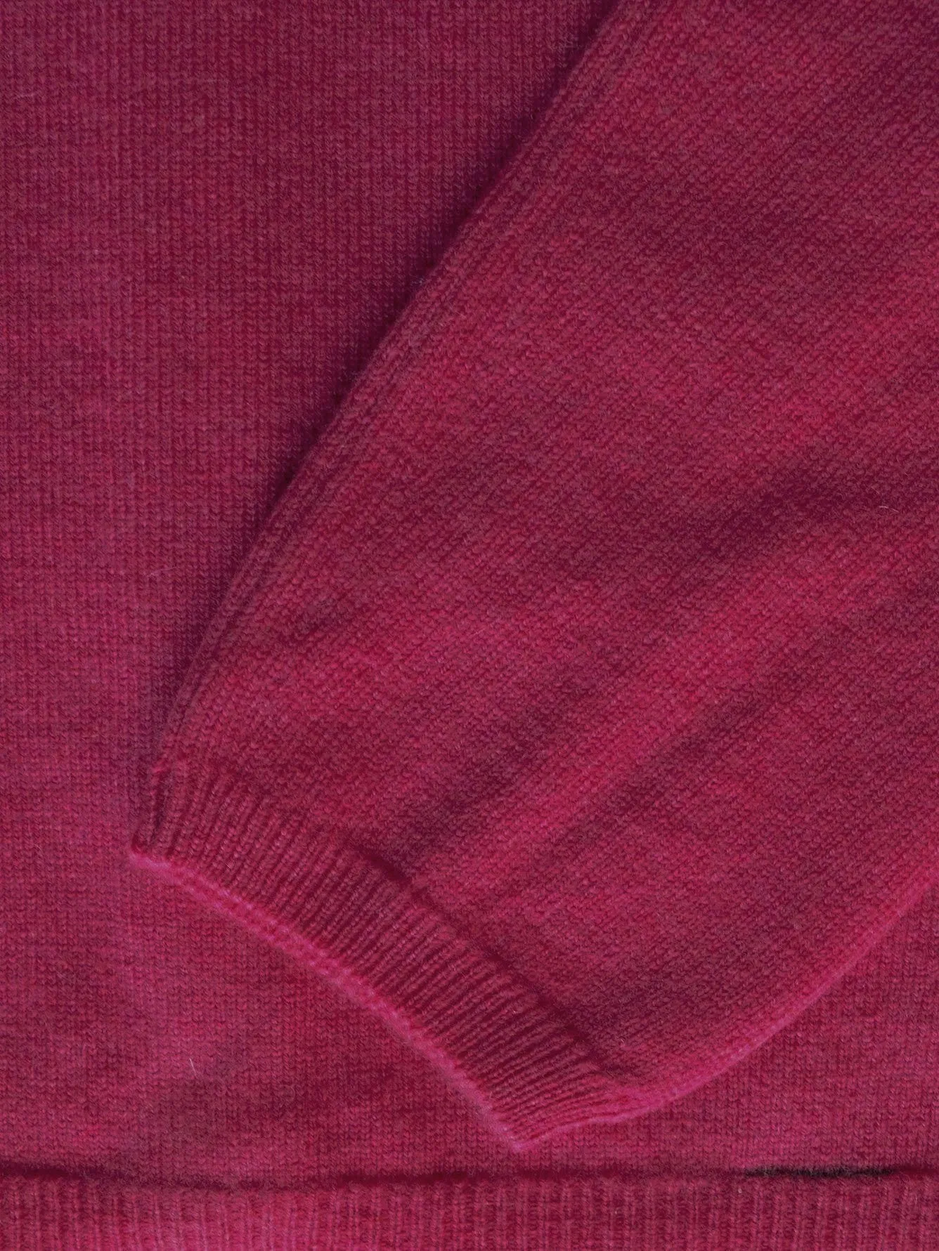 Cambric  Cashmere Vee Neck 1 Ply