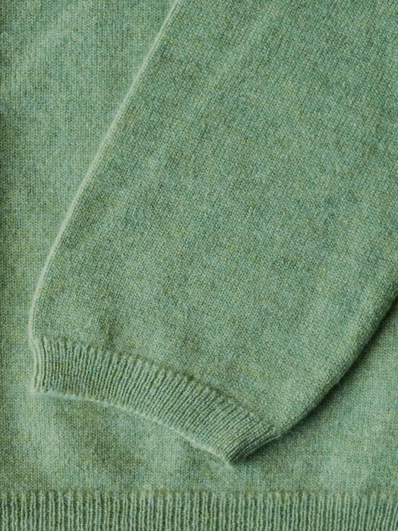 Cambric  Cashmere Vee Neck 1 Ply