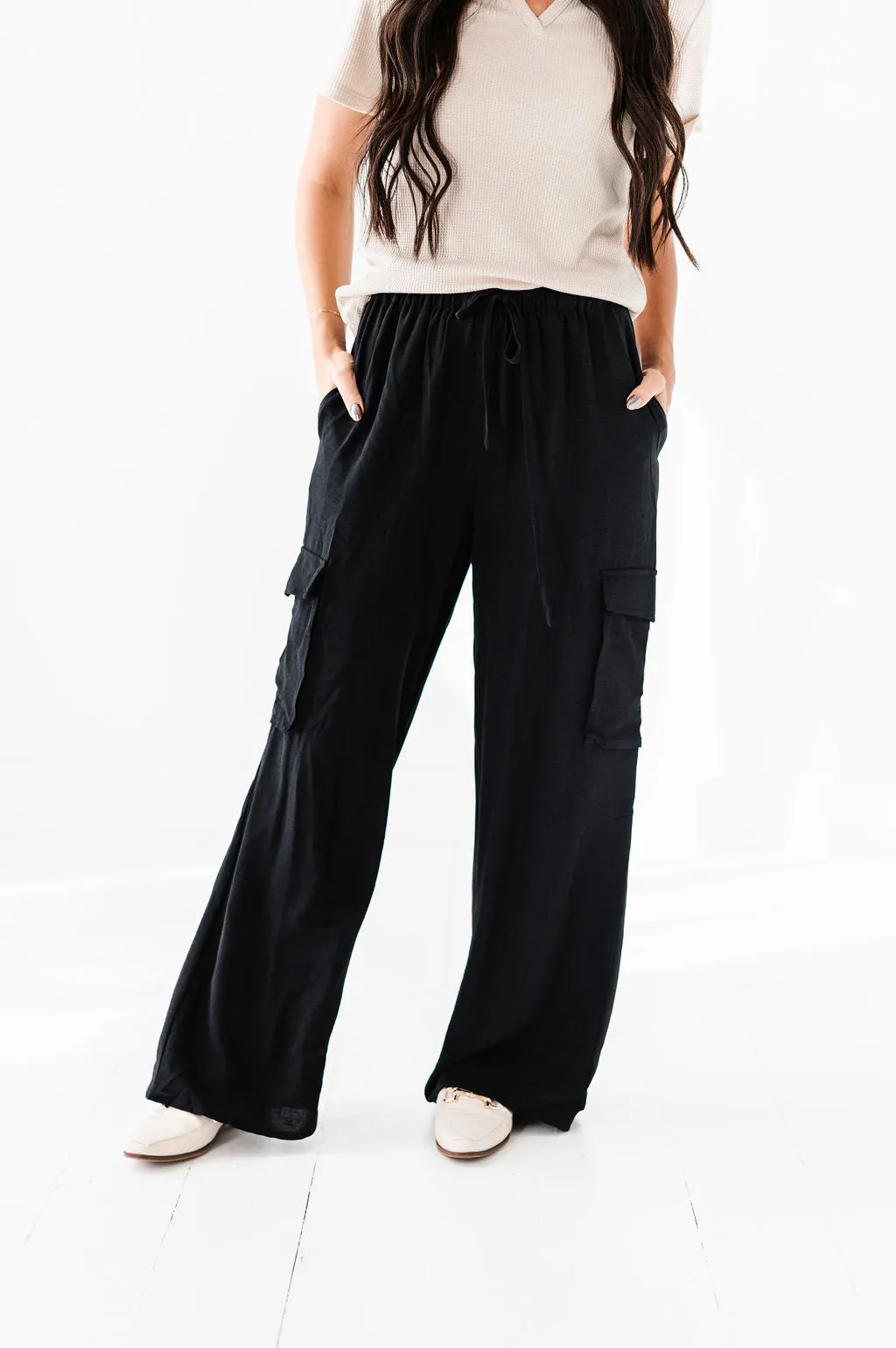 Carrie Cargo Wide Leg Pants - Size Small Left