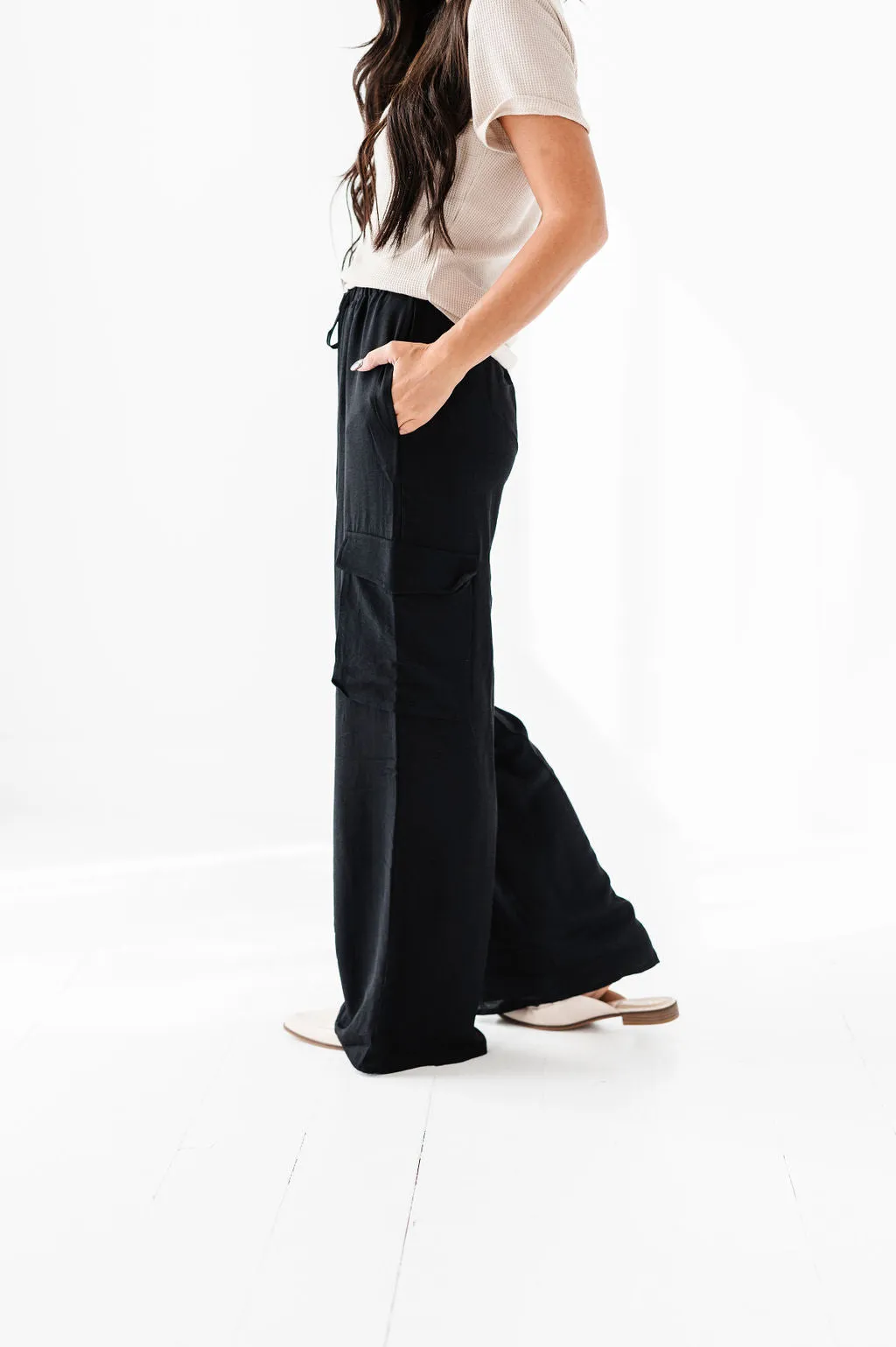 Carrie Cargo Wide Leg Pants - Size Small Left