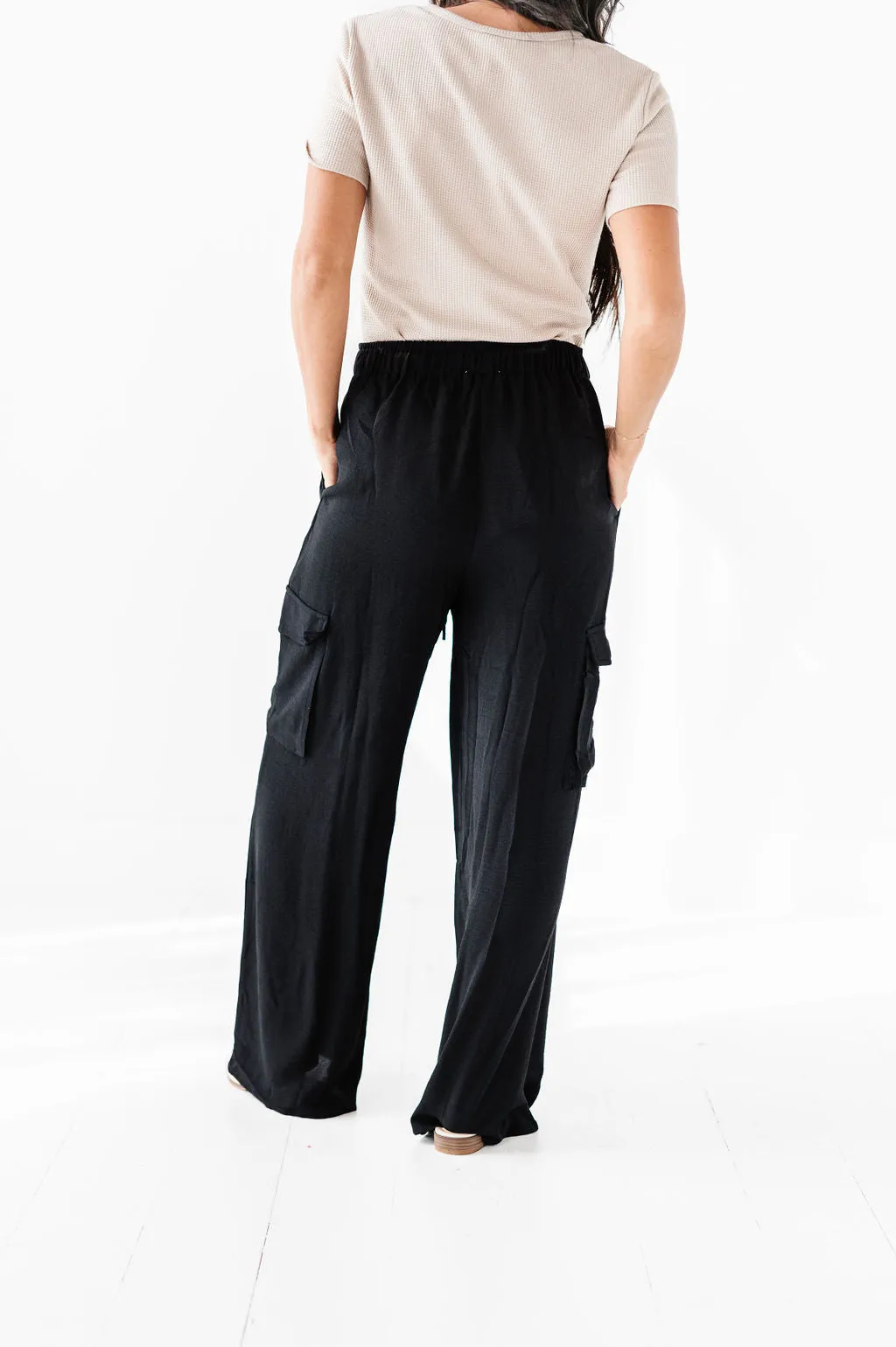 Carrie Cargo Wide Leg Pants - Size Small Left