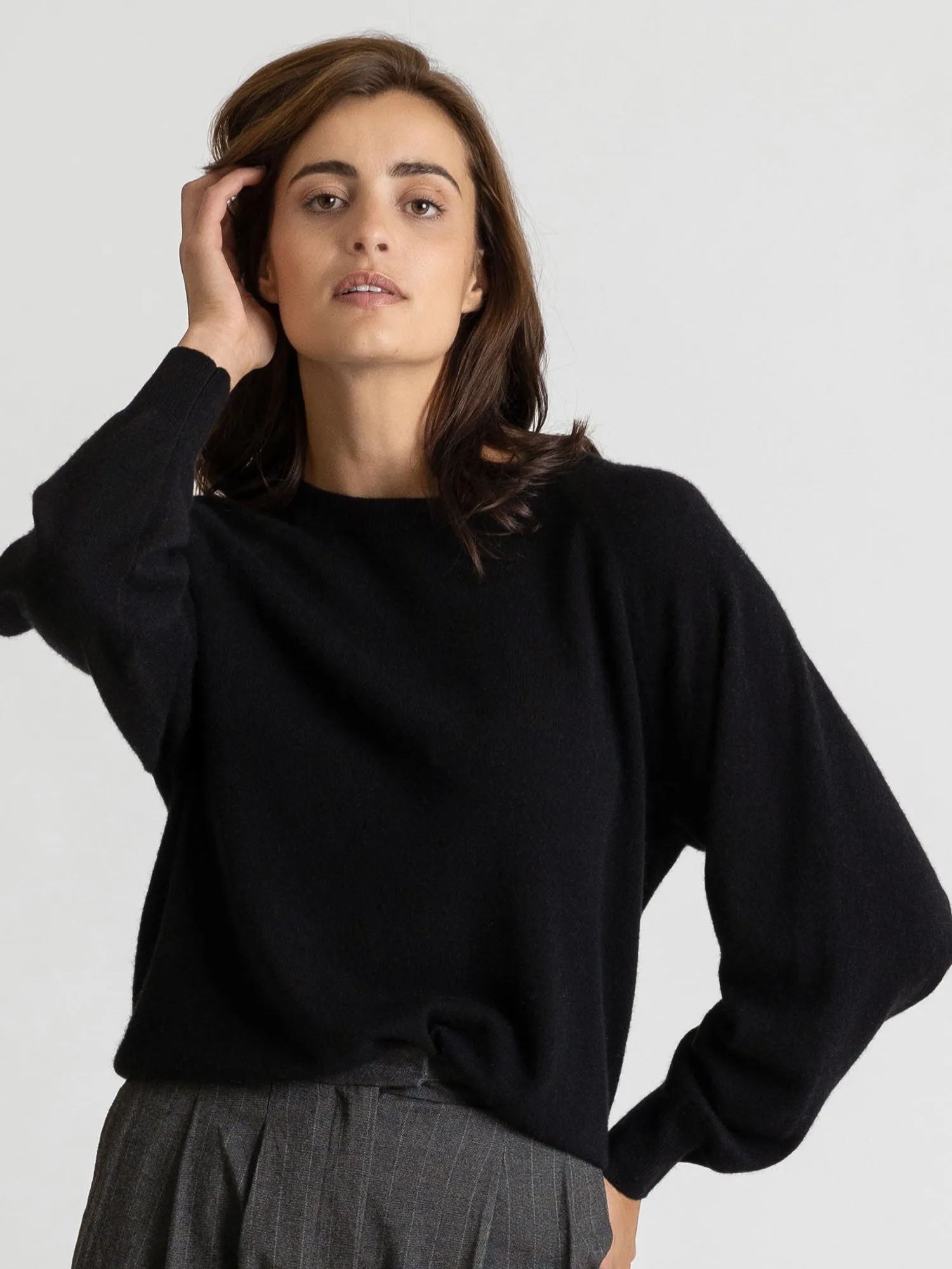 Cashmere sweater "Embla" - black