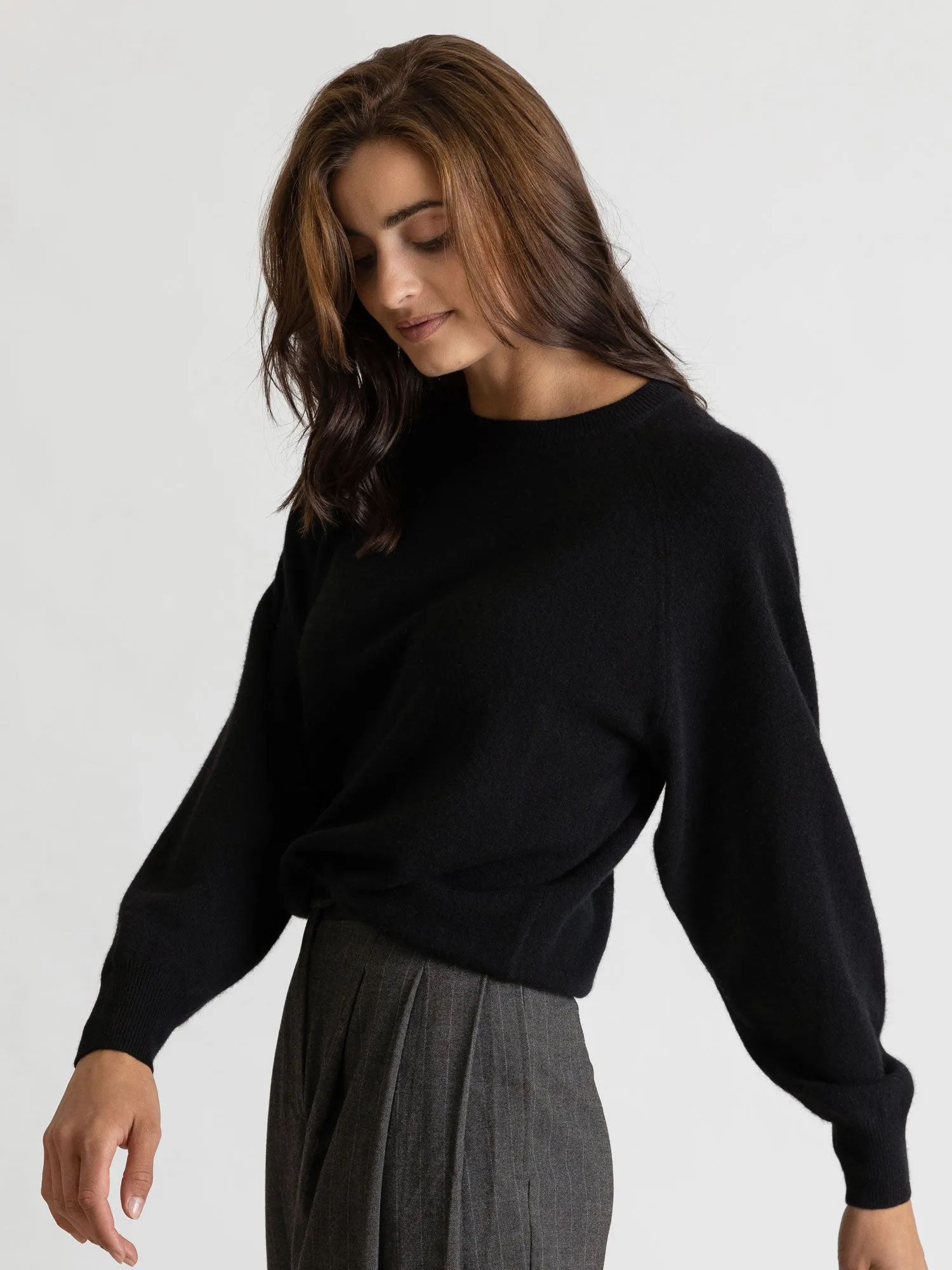 Cashmere sweater "Embla" - black