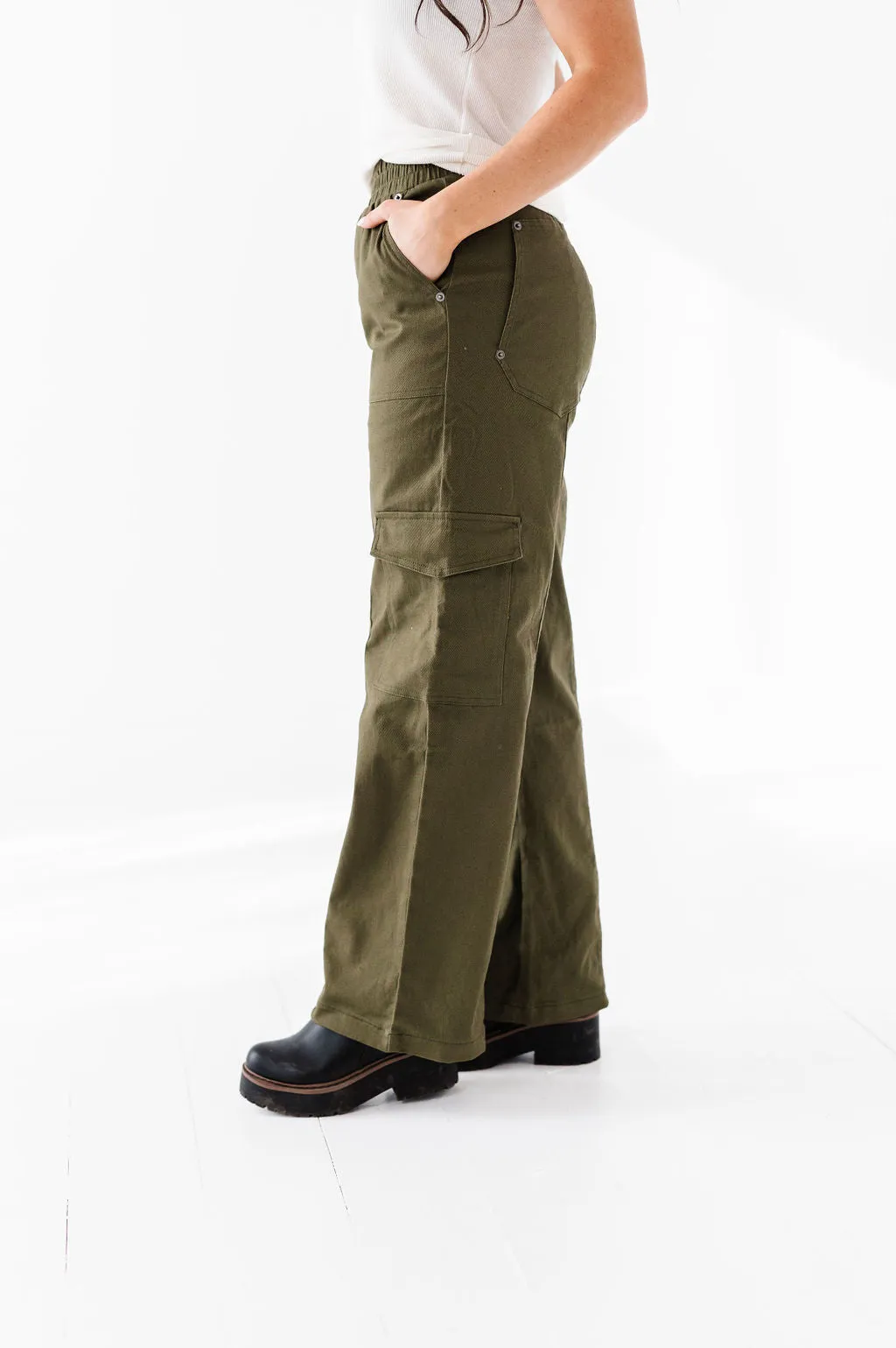 Jensen Cargo Pants in Olive