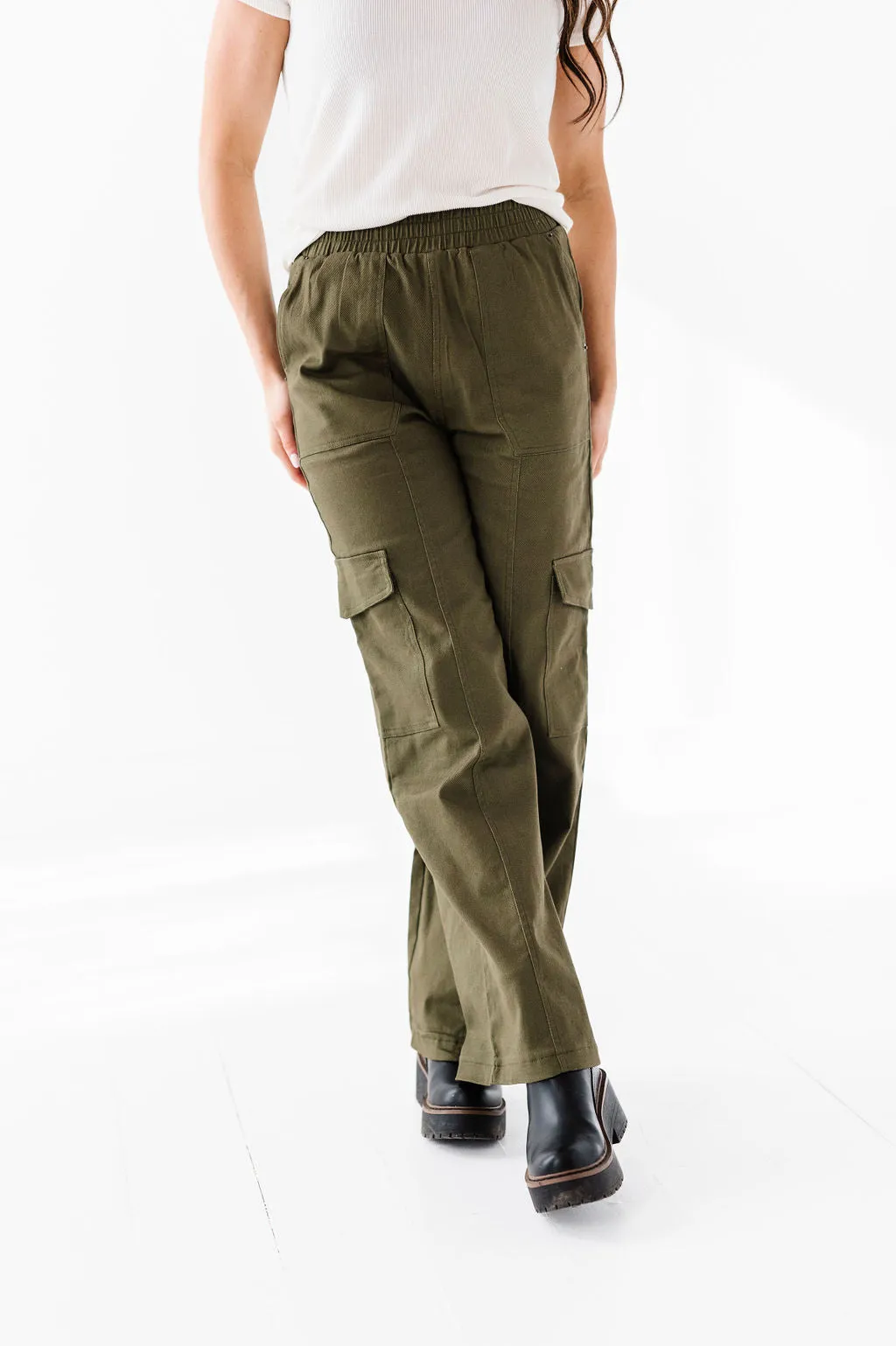 Jensen Cargo Pants in Olive