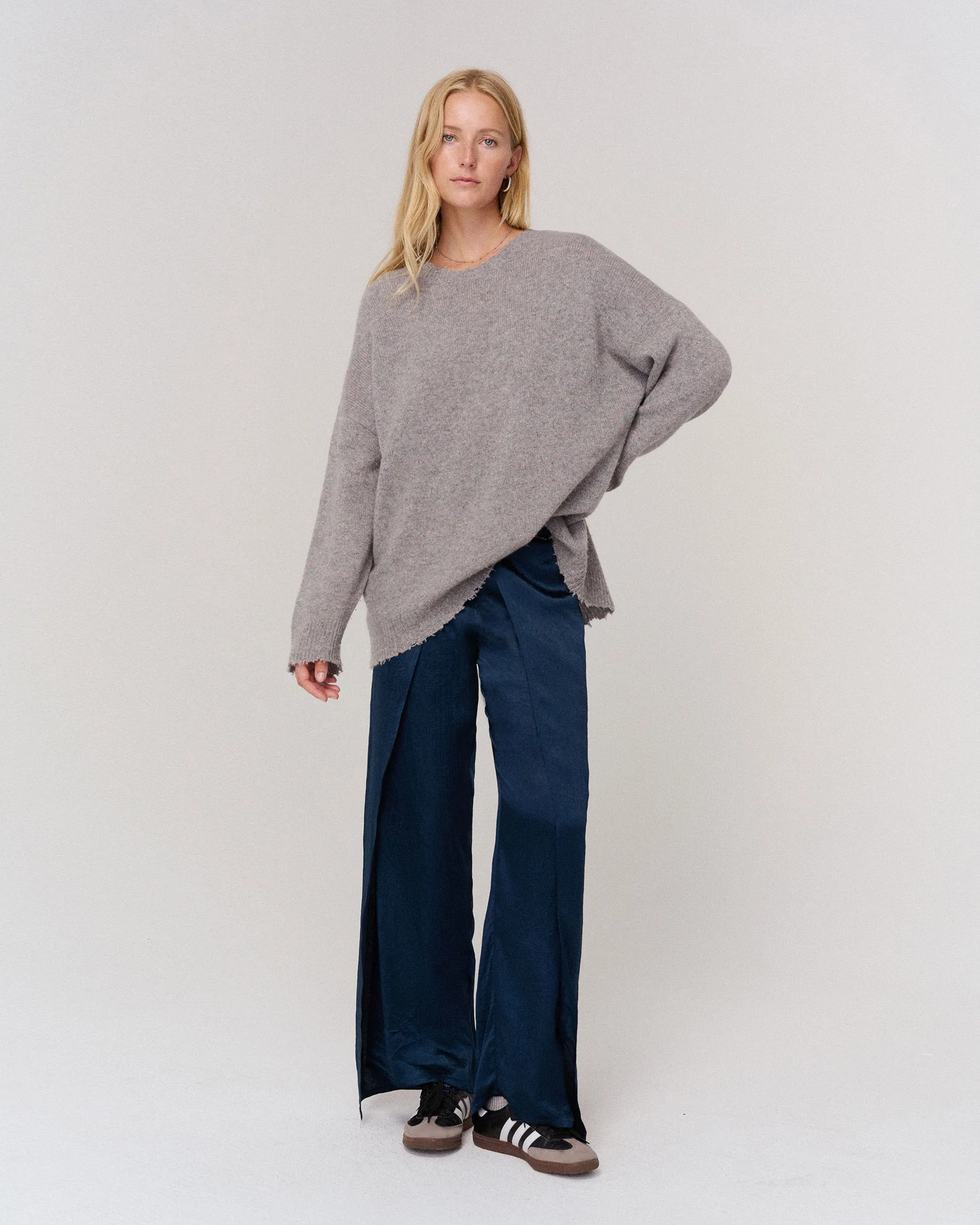 OLIVIA SWEATER HTR. GREY