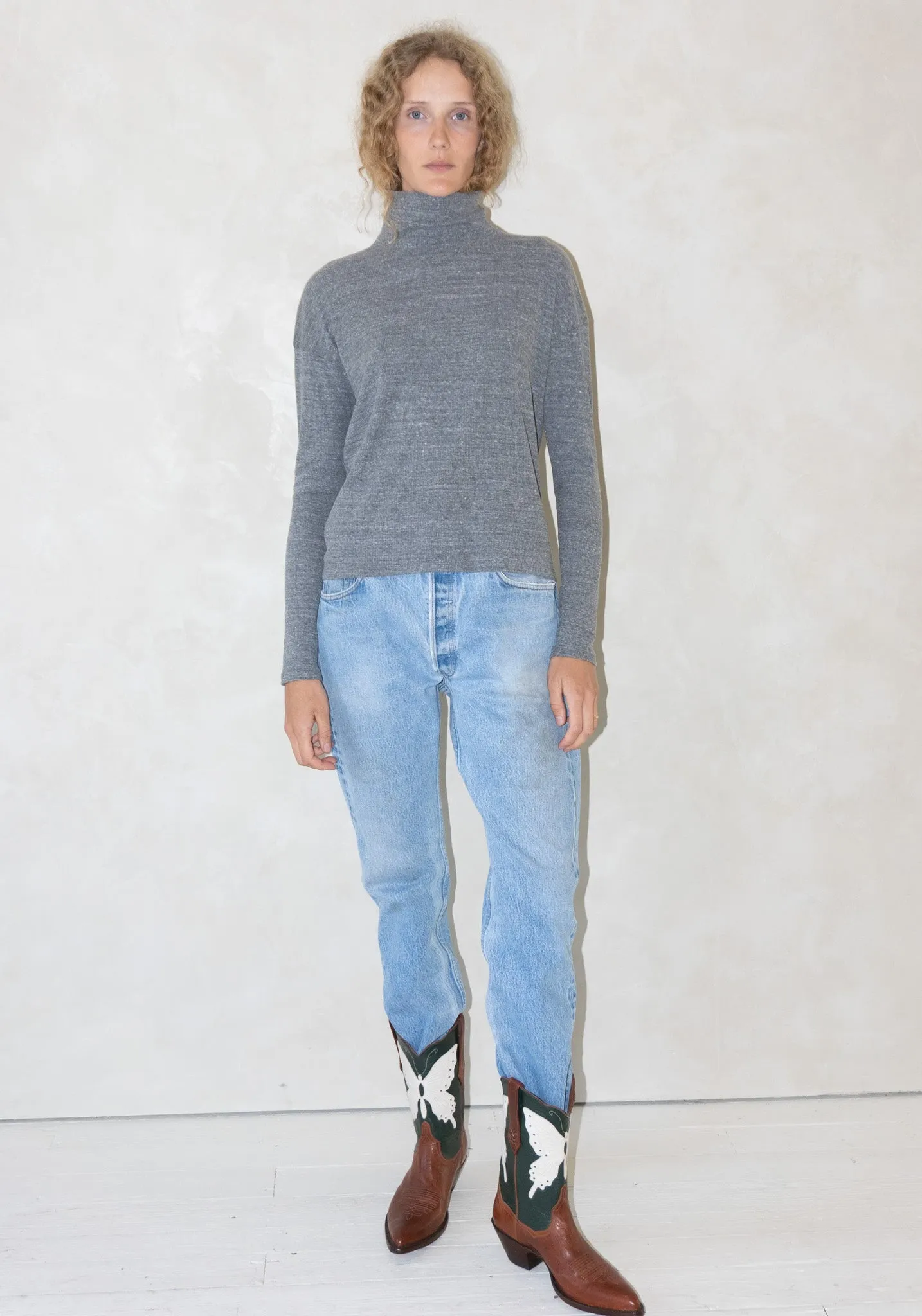 Turtleneck in Heather Grey