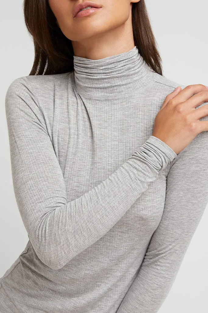 Whipped Turtleneck in Heather Grey